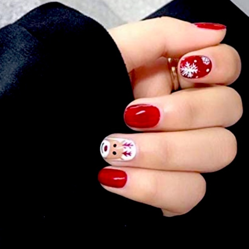 Christmas inspired Press On Nails Glue on Nails